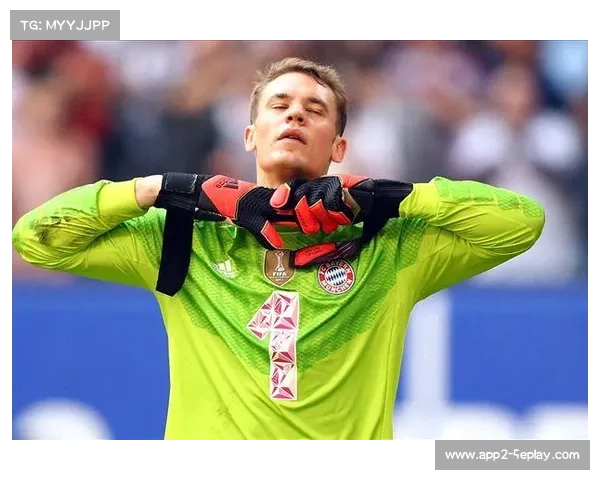 特鲁宾高接低挡力保球门，上半场完成四次关键扑救